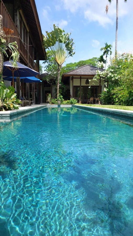 Villa Rumah Isah チャンディダサ エクステリア 写真