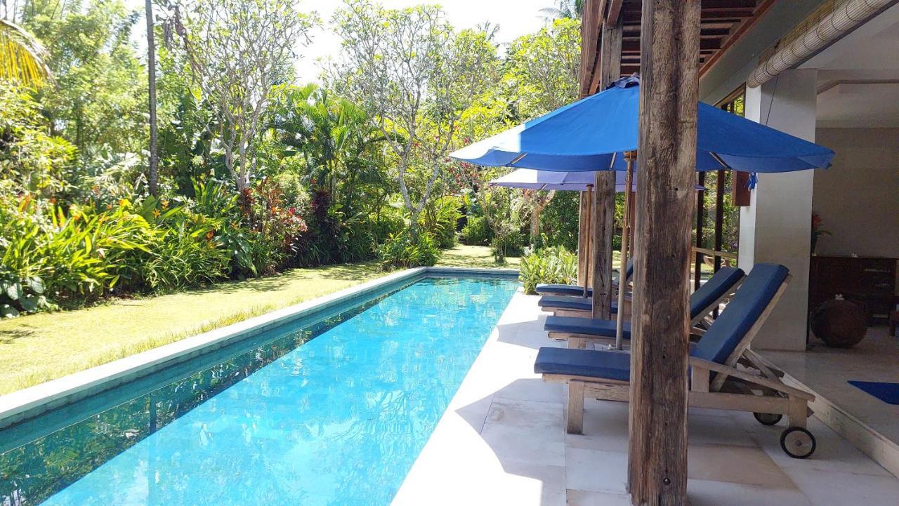 Villa Rumah Isah チャンディダサ エクステリア 写真