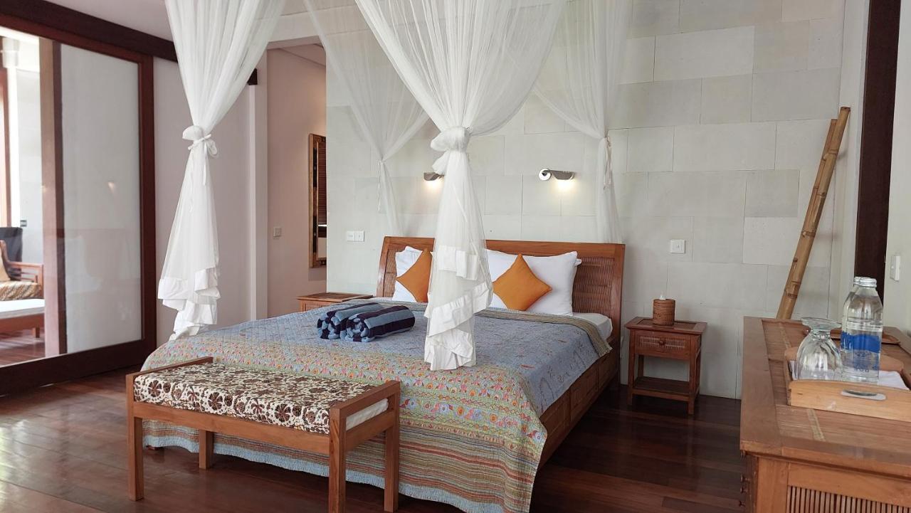 Villa Rumah Isah チャンディダサ エクステリア 写真