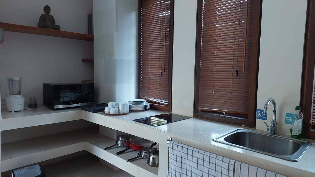 Villa Rumah Isah チャンディダサ エクステリア 写真