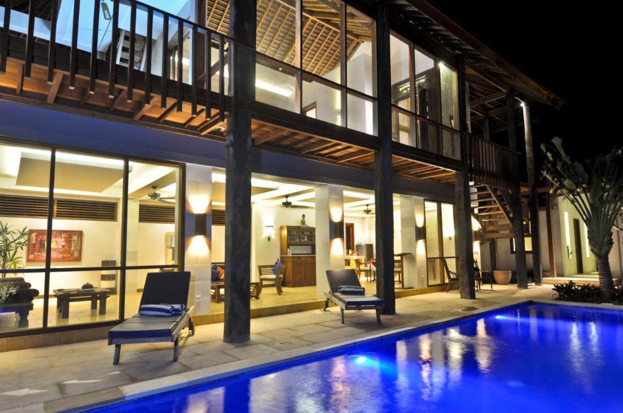Villa Rumah Isah チャンディダサ エクステリア 写真