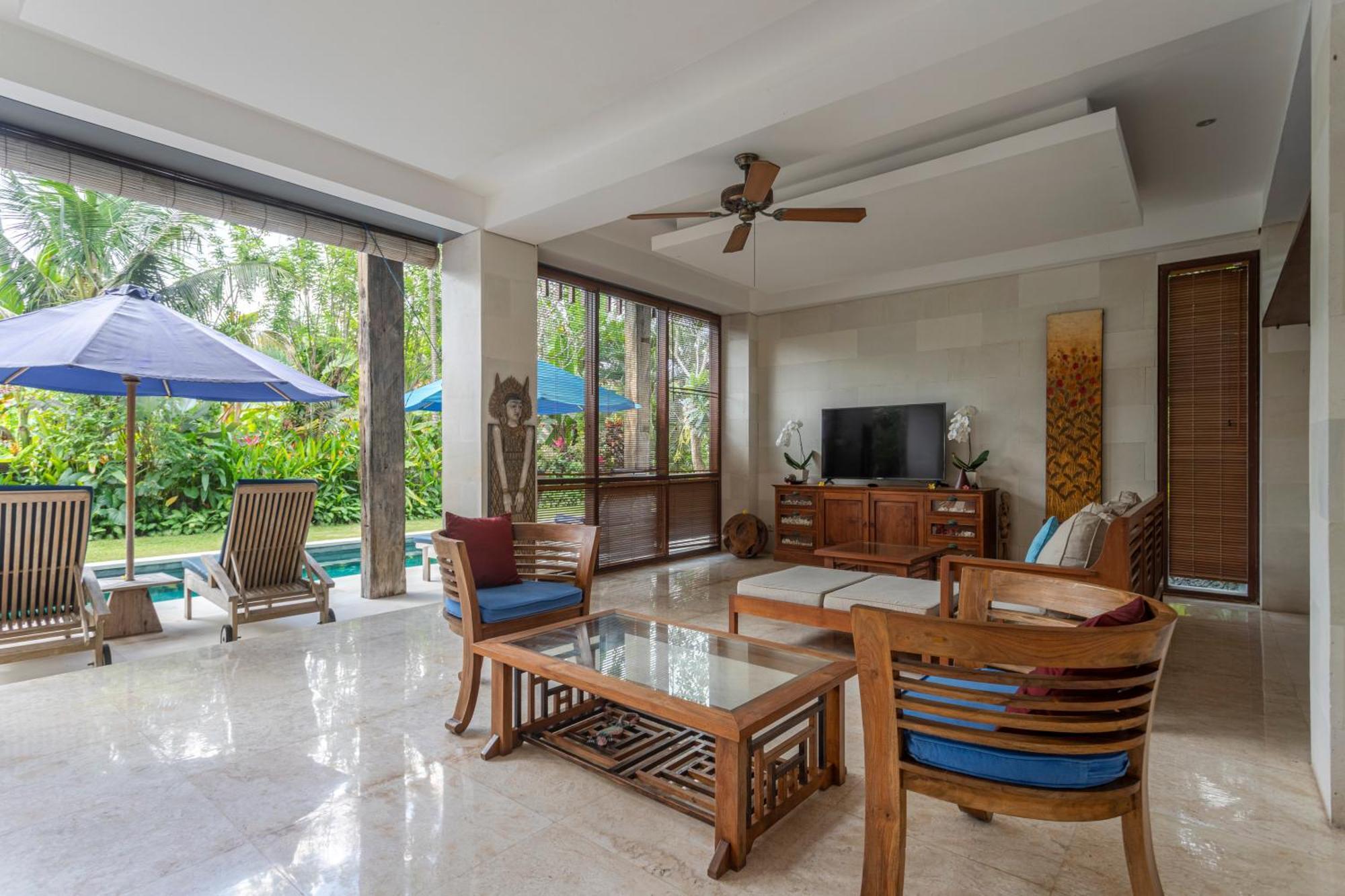 Villa Rumah Isah チャンディダサ エクステリア 写真