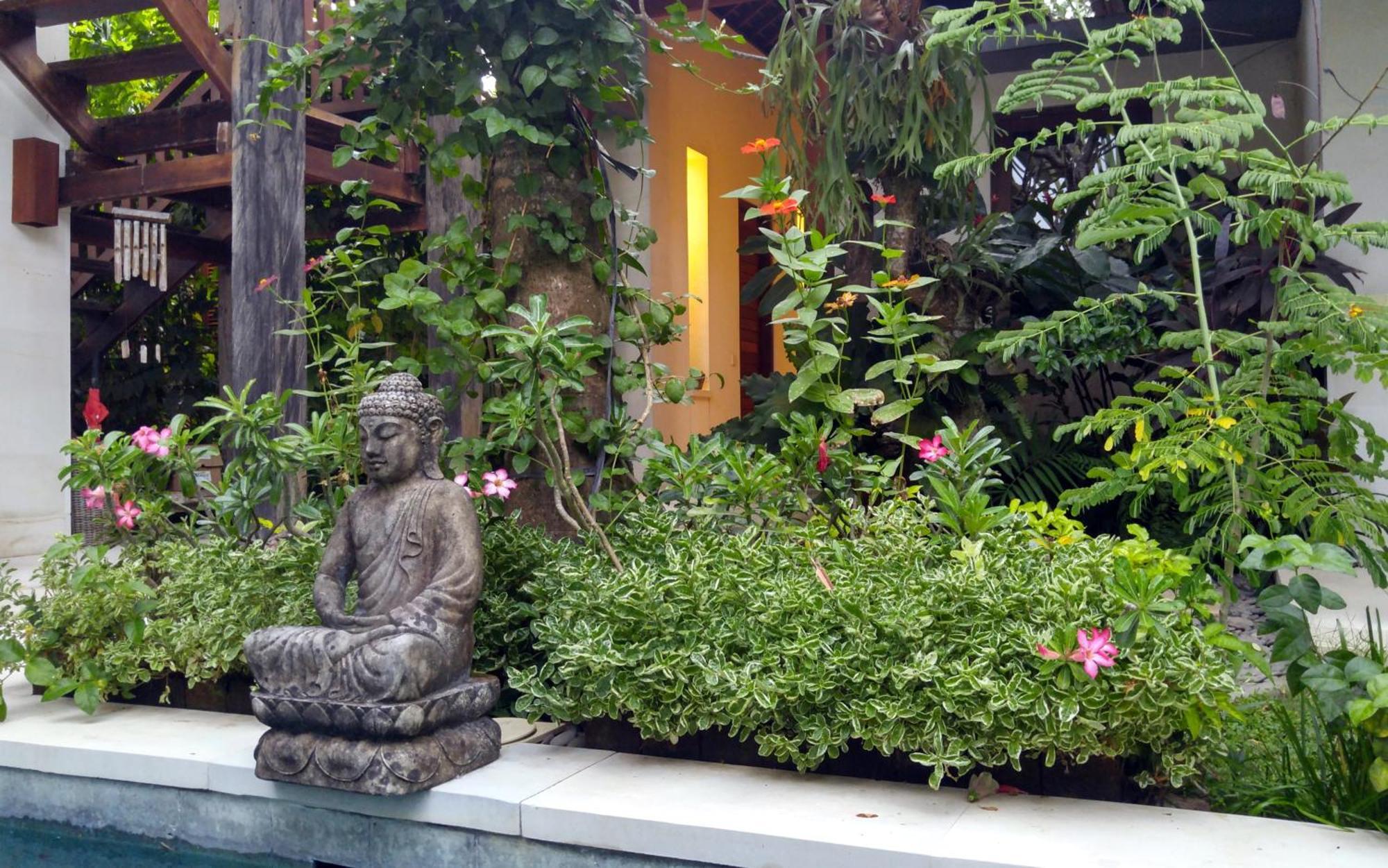 Villa Rumah Isah チャンディダサ エクステリア 写真