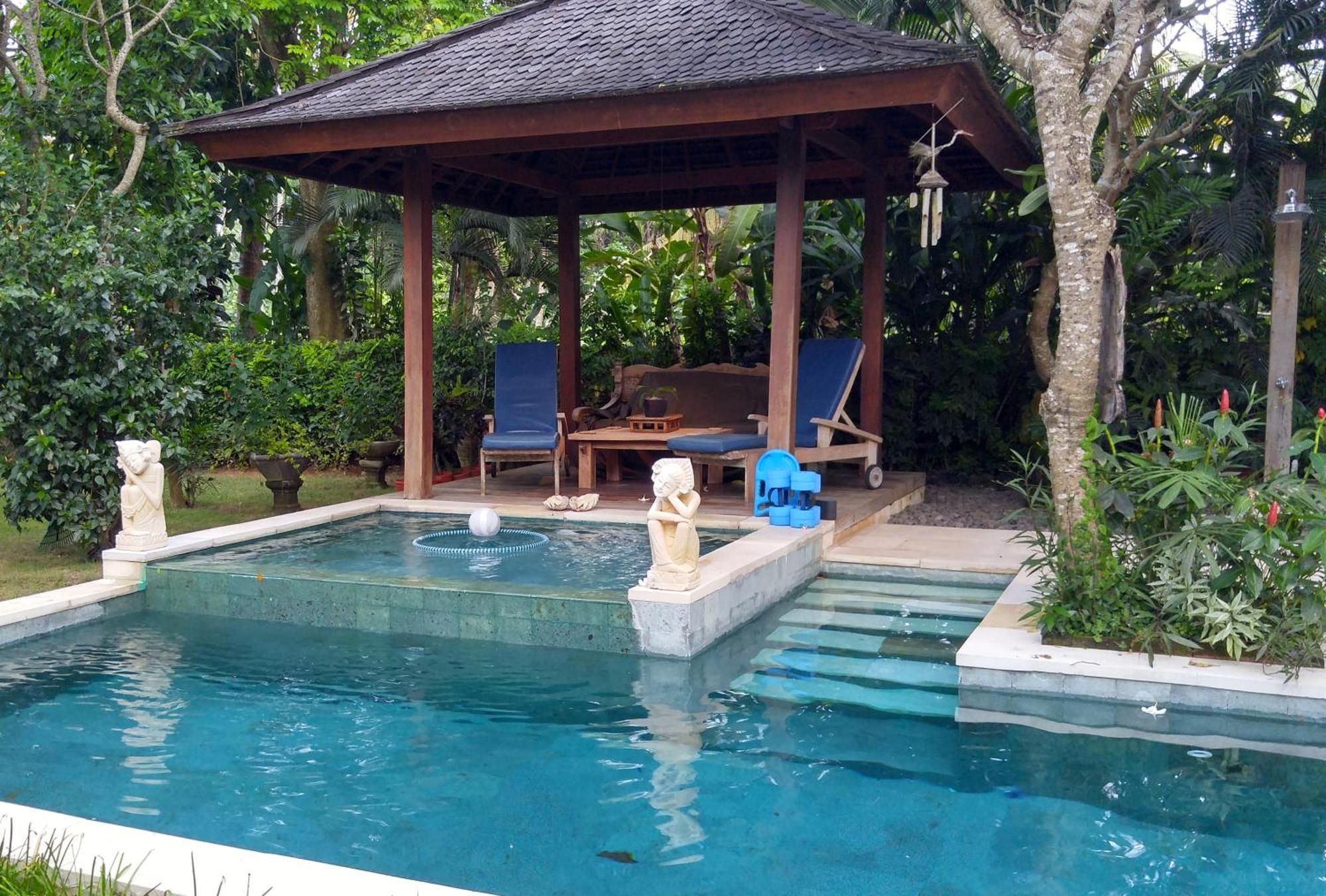 Villa Rumah Isah チャンディダサ エクステリア 写真